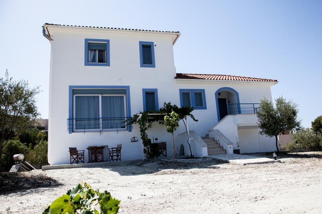 Romanos XI Xi Beach Exteriör bild