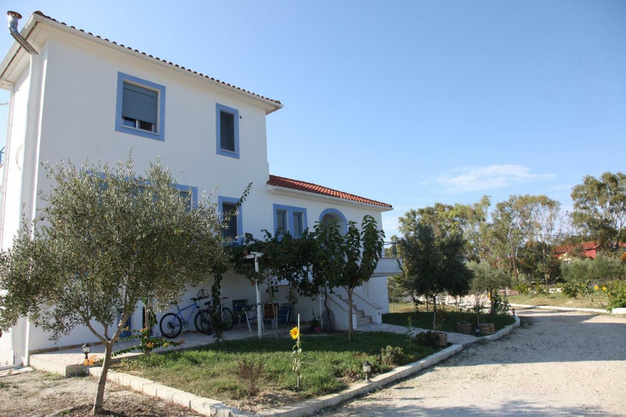 Romanos XI Xi Beach Exteriör bild